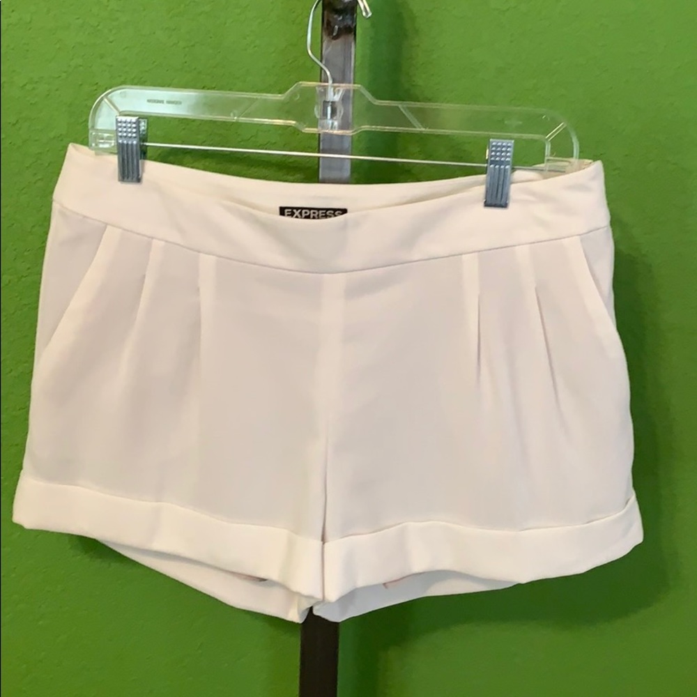 Cream Express Dress Shorts